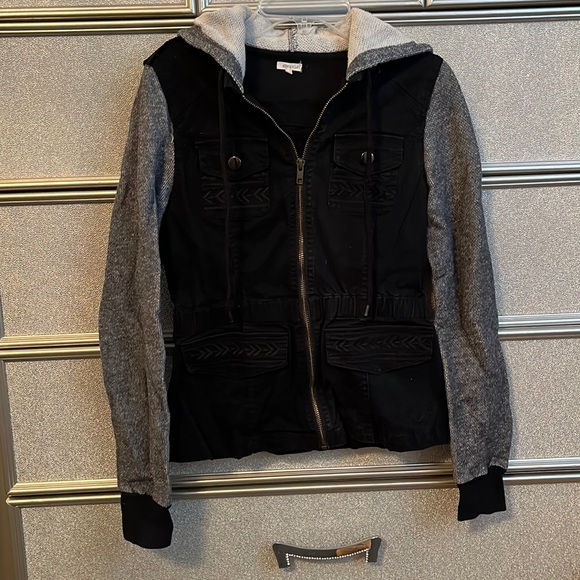 worn 2-3 times - Picture 1 of 4